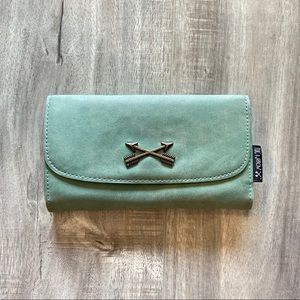 🏹 Turquoise Faux Suede Three Fold Wallet